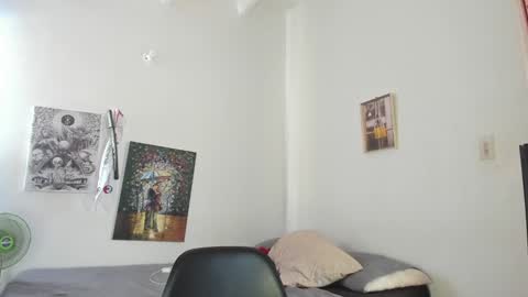 Snapshot of _coddy_ chatting on 02/01/25, 02:45 coddy nolove online show from 02/01/25, 02:45