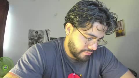 Snapshot of _coddy_ chatting on 02/04/25, 11:27 coddy nolove online show from 02/04/25, 11:27