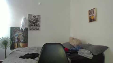 Snapshot of _coddy_ chatting on 03/11/25, 02:51 coddy nolove online show from 03/11/25, 02:51