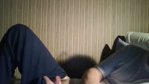 Snapshot of _col_t chatting on 06/25/26, 01:16 I hate social media Odio las redes sociales online show from 06/25/26, 01:16