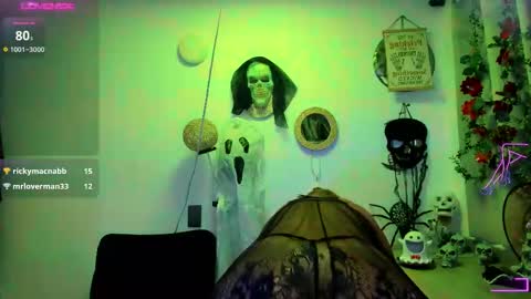  cristal ayala online show from 10/22/25, 12:11