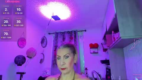  cristal ayala online show from 07/06/26, 12:18