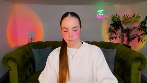 Erika online show from 10/21/25, 03:46