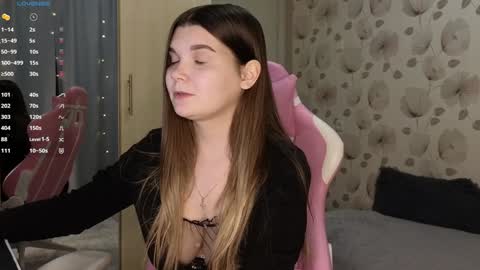 Snapshot of _cute_ice chatting on 01/22/25, 05:06 _cute_ice online show from 01/22/25, 05:06