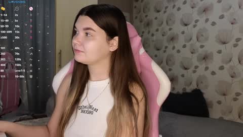 Snapshot of _cute_ice chatting on 02/08/25, 05:08 _cute_ice online show from 02/08/25, 05:08