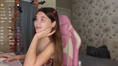 Snapshot of _cute_ice chatting on 10/29/25, 06:37 _cute_ice online show from 10/29/25, 06:37