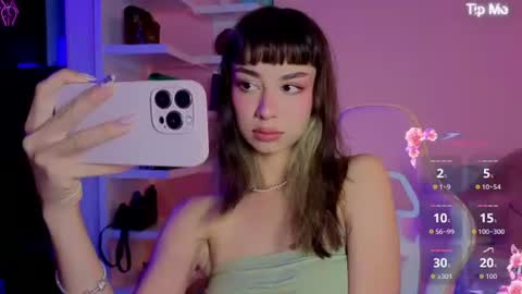 _cute_isabella_ online show from 07/04/26, 11:44