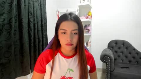 Snapshot of _cute_katy_ chatting on 10/25/25, 03:47 Katherine Shedule 10pm -4 am Colombia hour online show from 10/25/25, 03:47