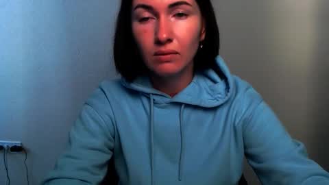 _cutie_and_shy_ online show from 10/21/25, 06:14