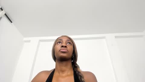 Snapshot of _danik0 chatting on 10/18/25, 02:47 danik online show from 10/18/25, 02:47