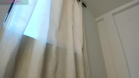 Snapshot of _danik0 chatting on 11/30/25, 05:06 danik online show from 11/30/25, 05:06