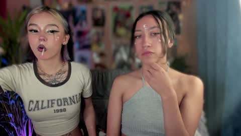 Snapshot of _darkkitty_ chatting on 12/21/24, 01:58 paula online show from 12/21/24, 01:58