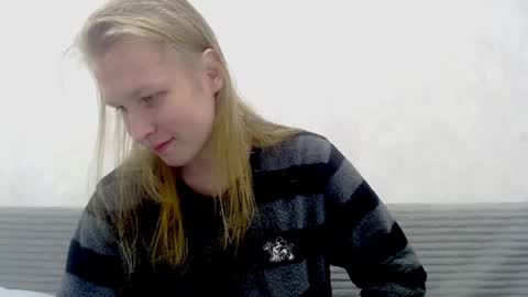 Snapshot of _dash_ chatting on 12/17/24, 04:43 Tony online show from 12/17/24, 04:43