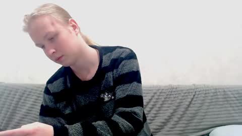 Snapshot of _dash_ chatting on 12/21/24, 04:57 Tony online show from 12/21/24, 04:57