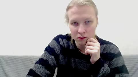 Snapshot of _dash_ chatting on 02/17/25, 04:15 Tony online show from 02/17/25, 04:15