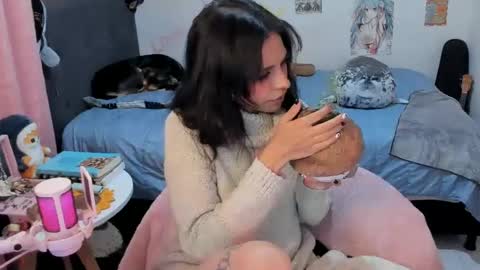 Pao online show from 09/19/25, 04:25