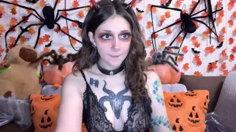 Kate online show from 10/13/25, 05:13