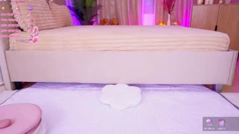 Snapshot of _diaa chatting on 01/07/26, 07:05 Just Dia online show from 01/07/26, 07:05