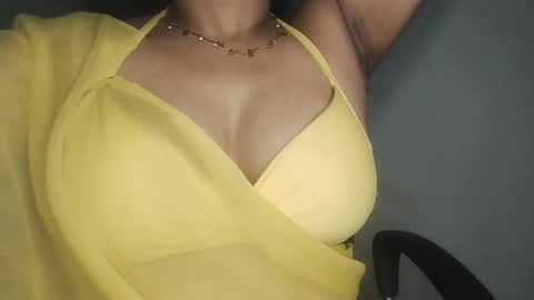 Snapshot of _dreamgirl_0 chatting on 04/25/26, 10:29 _dreamgirl_0 online show from 04/25/26, 10:29
