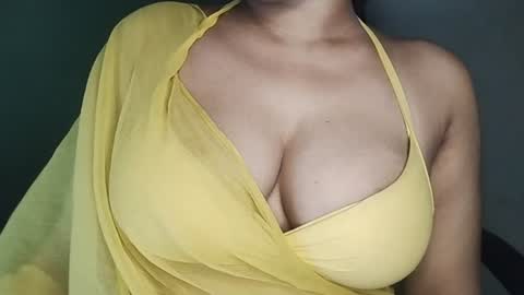 Snapshot of _dreamgirl_0 chatting on 06/25/26, 10:09 _dreamgirl_0 online show from 06/25/26, 10:09