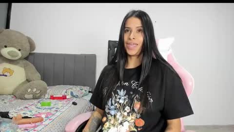 Snapshot of _elektrah chatting on 03/11/25, 12:22 _elektrah online show from 03/11/25, 12:22