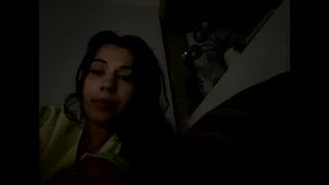 Snapshot of _elena_barra chatting on 03/02/25, 02:43  elena barra online show from 03/02/25, 02:43