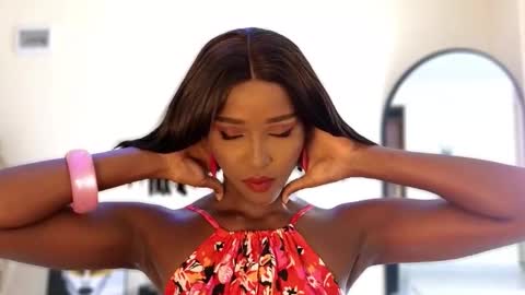 Snapshot of _elenalove_ chatting on 02/14/26, 02:03 pvt is open online show from 02/14/26, 02:03