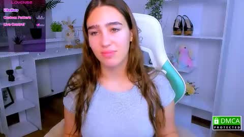 Lizzy  online show from 11/18/25, 11:15