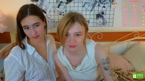 Lizzy  online show from 04/22/26, 10:00