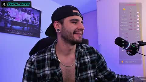 Snapshot of _elon_coxx_ chatting on 02/12/25, 12:27  -         online show from 02/12/25, 12:27