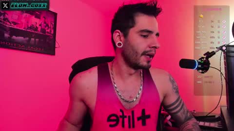 Snapshot of _elon_coxx_ chatting on 03/01/25, 01:00  -         online show from 03/01/25, 01:00