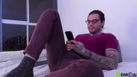 Snapshot of _elon_coxx_ chatting on 09/09/25, 01:27  -         online show from 09/09/25, 01:27