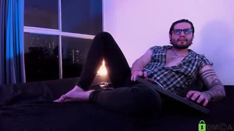 Snapshot of _elon_coxx_ chatting on 04/28/26, 02:27 - online show from 04/28/26, 02:27