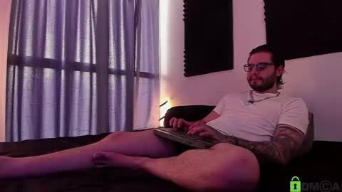 Snapshot of _elon_coxx_ chatting on 05/07/26, 08:25 - online show from 05/07/26, 08:25