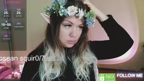 Snapshot of _elven_dreams__ chatting on 05/27/26, 06:32 chloue and Gretta online show from 05/27/26, 06:32