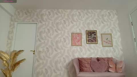 Elysa online show from 04/24/26, 05:10