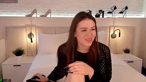 Milana online show from 10/12/25, 03:16