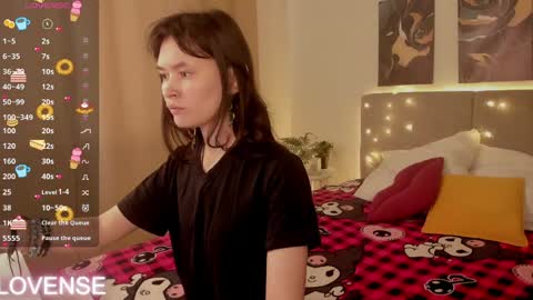 _emily__strike_ online show from 04/20/26, 01:30