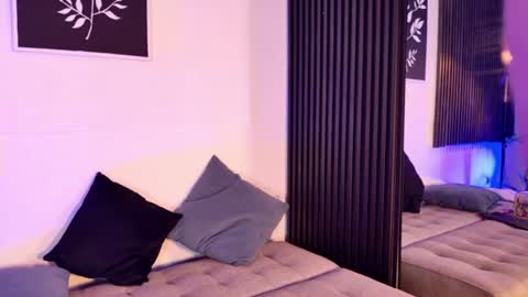 _emily_gill_ online show from 06/10/26, 08:52