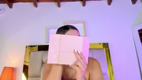 Isabella online show from 01/22/25, 12:06