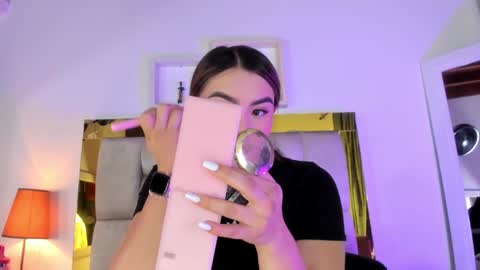 Isabella online show from 02/08/25, 12:06