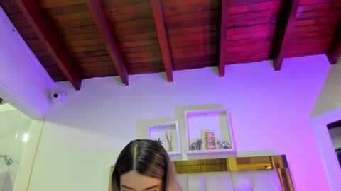 Isabella online show from 09/13/25, 12:05