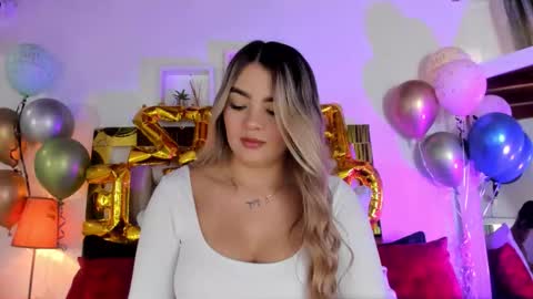 Isabella online show from 09/16/25, 12:06