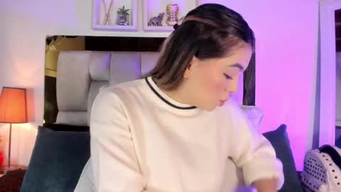 Isabella online show from 02/06/26, 12:08