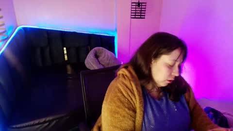 Emily  online show from 12/04/25, 11:19