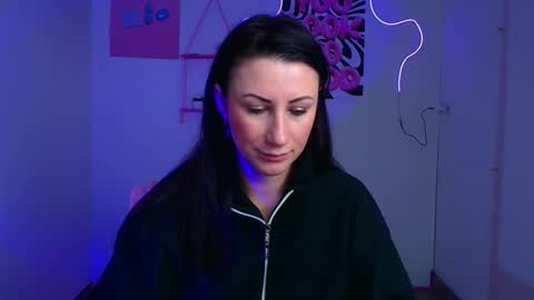 Emma online show from 12/19/25, 12:45