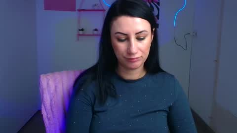 Emma online show from 12/20/25, 12:56