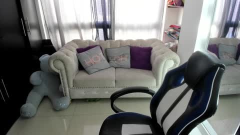 Emma online show from 12/04/24, 08:18