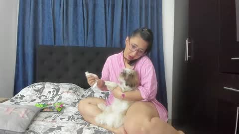 Emma online show from 01/03/25, 07:07