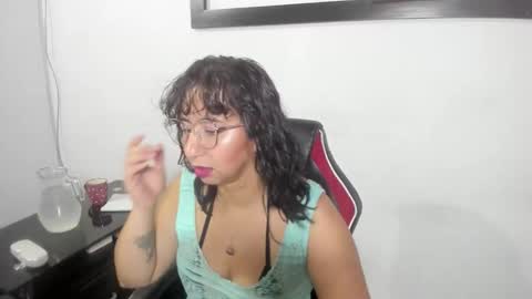 Emma online show from 09/12/25, 11:04